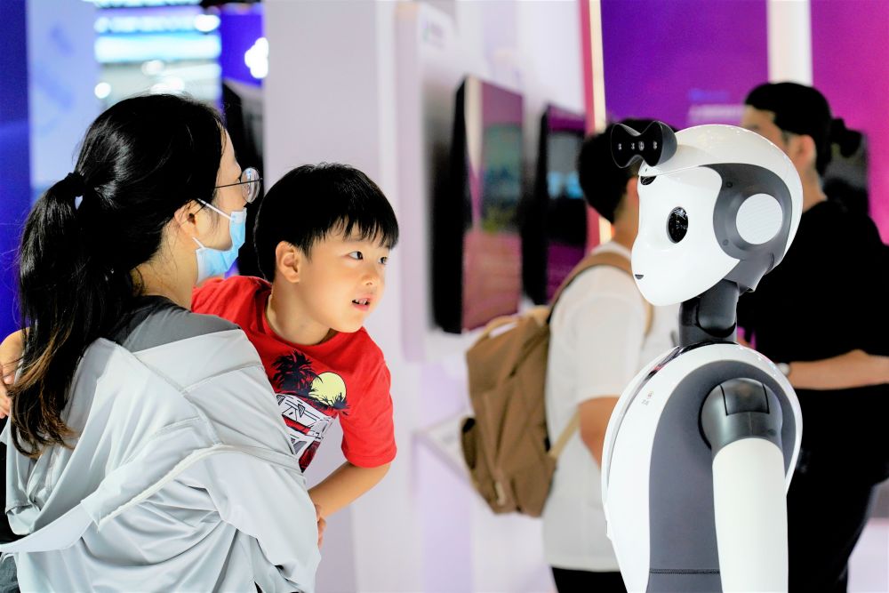 确保同向发力、形成合力——从中央经济工作会议看2024年中国经济高质量发展(图6) 确保同向发力、形成合力——从中央经济工作会议看2024年中国经济高质量发展(图6)