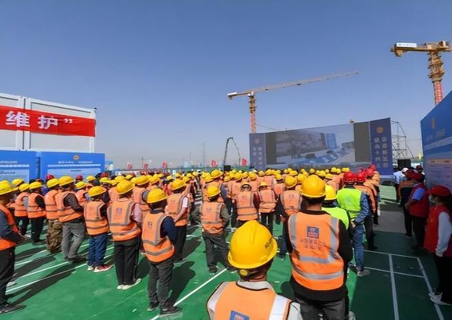 中建三局7万名职工大部分是管理人才没有施工队伍还亏损?(图8) 中建三局7万名职工大部分是管理人才没有施工队伍还亏损?(图8)