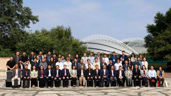 会议 “实施城市更新建设人民城市”2024年中国规划学会更新分会年会在沈阳召开(图2) 会议 “实施城市更新建设人民城市”2024年中国规划学会更新分会年会在沈阳召开(图2)