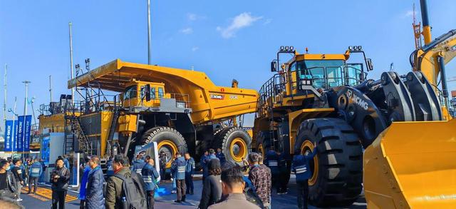 徐工集团bauma CHINA 2024惊艳亮相:展示中国工程机械的硬核实力(图8) 徐工集团bauma CHINA 2024惊艳亮相:展示中国工程机械的硬核实力(图8)