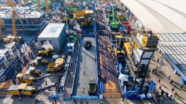 徐工集团bauma CHINA 2024惊艳亮相:展示中国工程机械的硬核实力(图9) 徐工集团bauma CHINA 2024惊艳亮相:展示中国工程机械的硬核实力(图9)