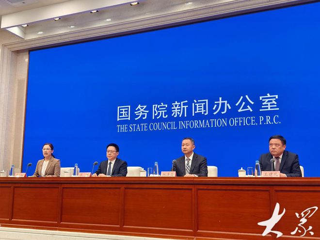 财政部：2024年全年发行超长期特别国债1万亿元