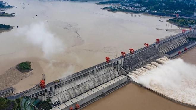 水泥寿命仅50年！国家2100亿建的三峡大坝难道很快就到年限了？(图17)