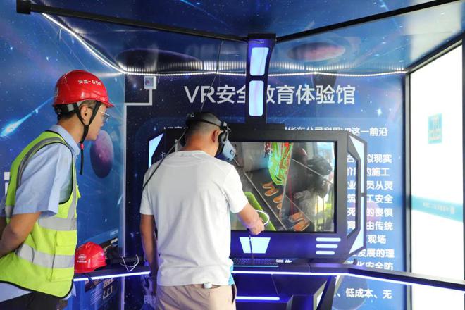 奉贤一住宅小区荣获詹天佑金奖→(图2) 奉贤一住宅小区荣获詹天佑金奖→(图2)