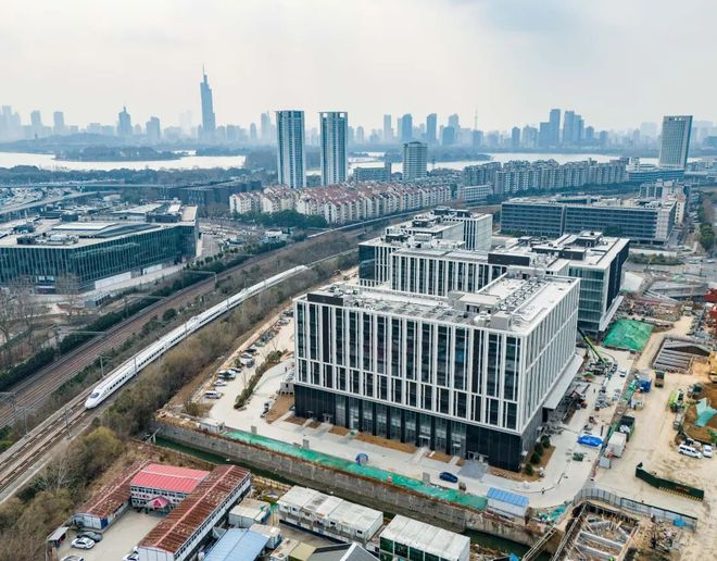 南京商业地产周报 南京德基2024年销售额245亿元；文化和旅游交流推介活动在香港成功举办