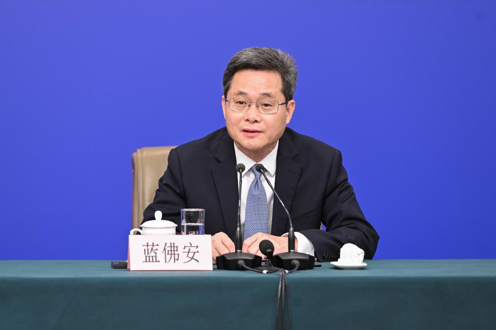 以实招硬招推动经济持续回升向好——五部门主要负责人回应中国经济热点问题(图2)