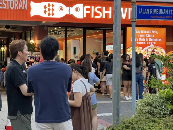连续七年上榜!鱼你在一起荣获红餐网“2025年度酸菜鱼十大品牌”(图6) 连续七年上榜!鱼你在一起荣获红餐网“2025年度酸菜鱼十大品牌”(图6)